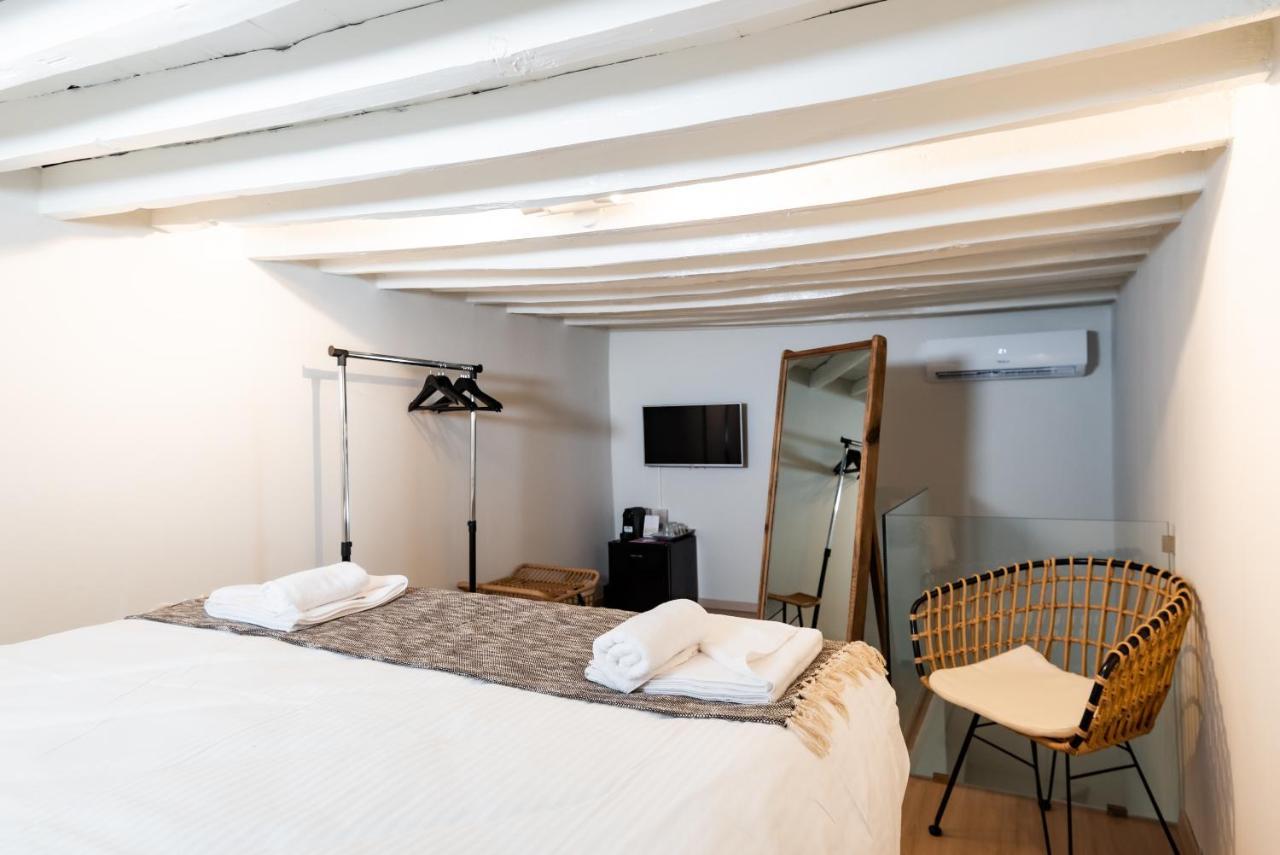 Guru Accommodations Mykonos Town Exteriör bild